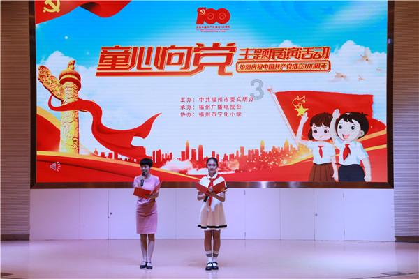 被人捅了一刀后，为何不能立马把刀拔出来？作死老外亲自测试！